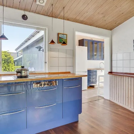 Lovely In With Kitchen Frørup